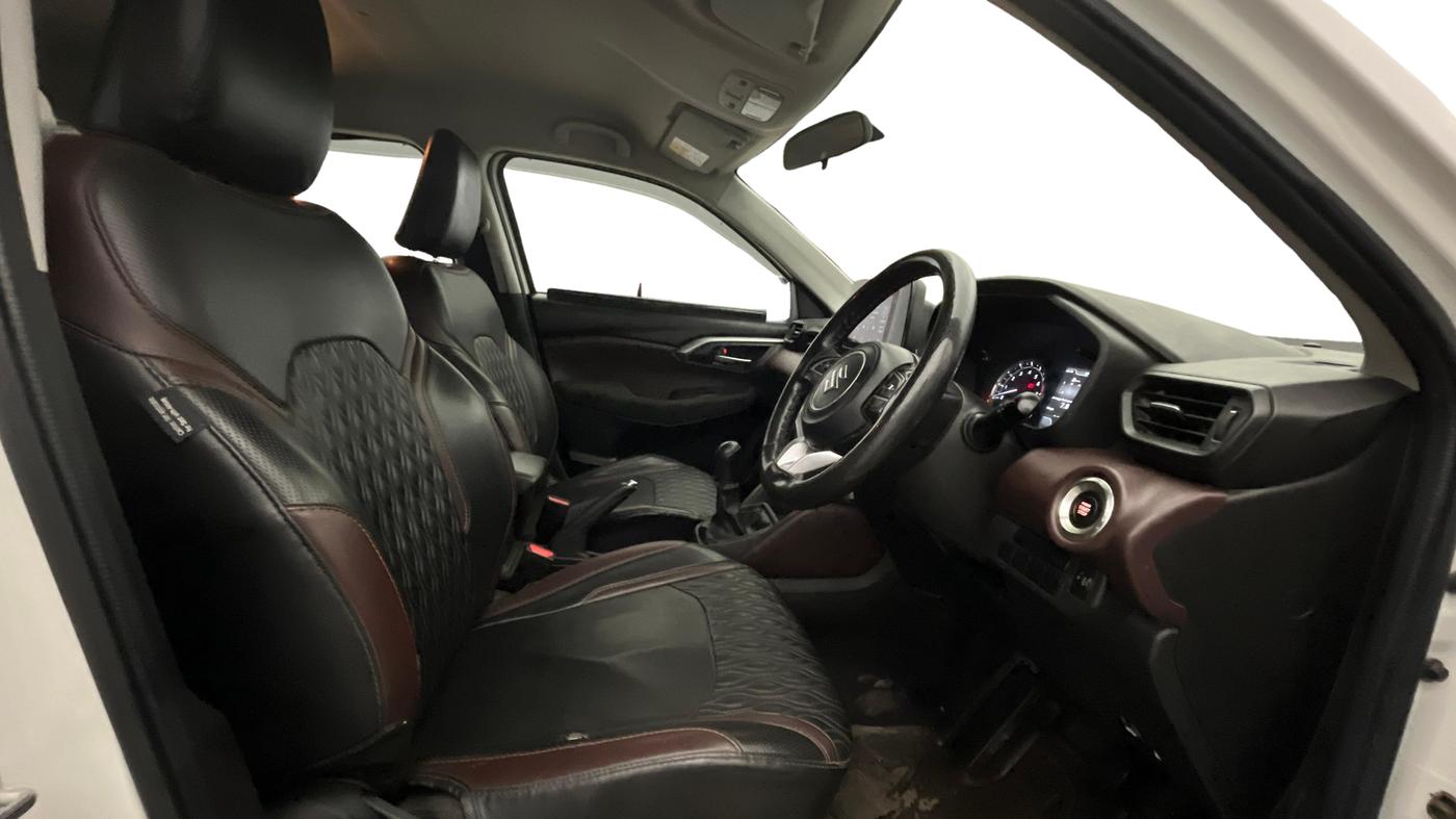 2023 Maruti Grand Vitara DELTA SMART HYBRID, Petrol, Manual, 89,240 km, Right Side Front Door Cabin
