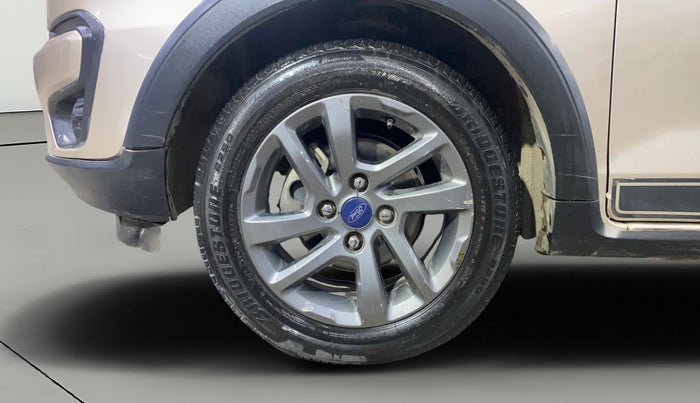 2018 Ford FREESTYLE TITANIUM 1.2 PETROL, Petrol, Manual, 90,419 km, Left Front Wheel