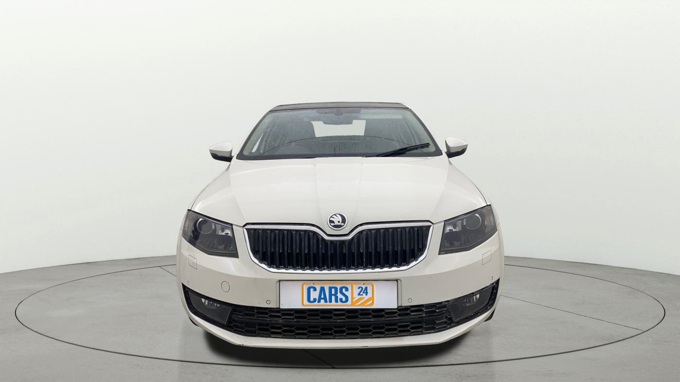 2015 Skoda Octavia ELEGANCE 1.8 TSI AT, Petrol, Automatic, 1,26,617 km, Front