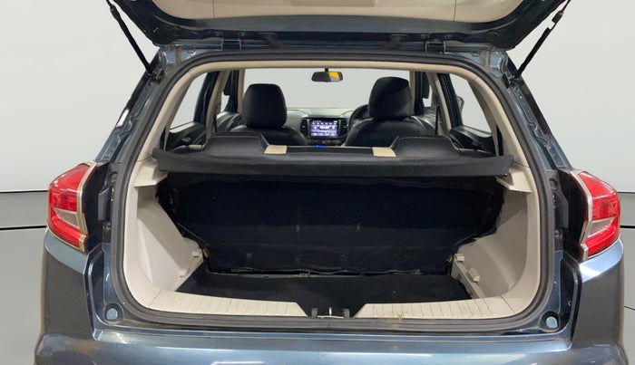 2022 Mahindra XUV300 W6 1.2 PETROL, Petrol, Manual, 39,602 km, Boot Open Zoomed View