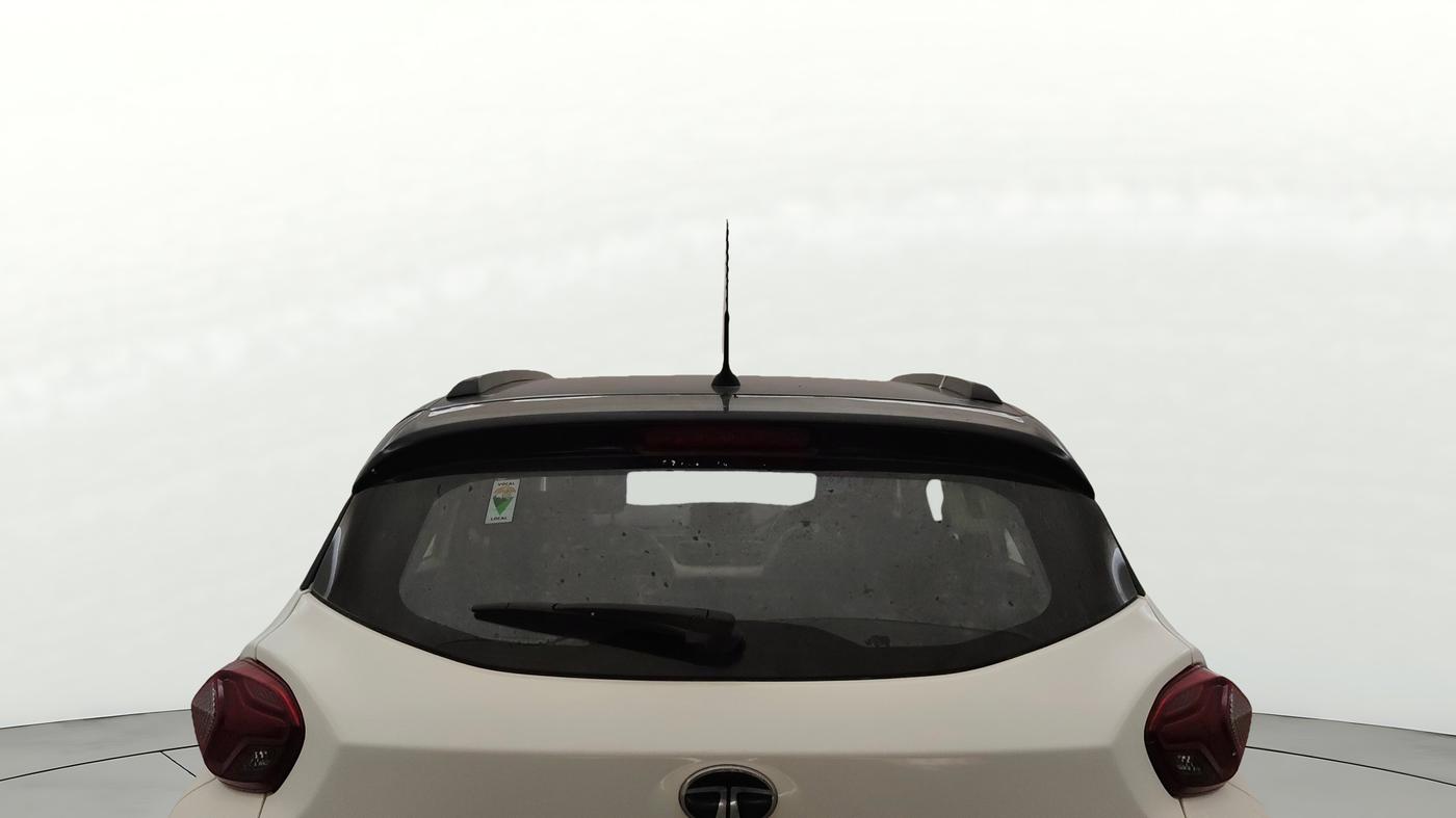 2024 Tata PUNCH CREATIVE AMT 1.2 RTN DUAL TONE, Petrol, Automatic, 9,649 km, Rear Windshield