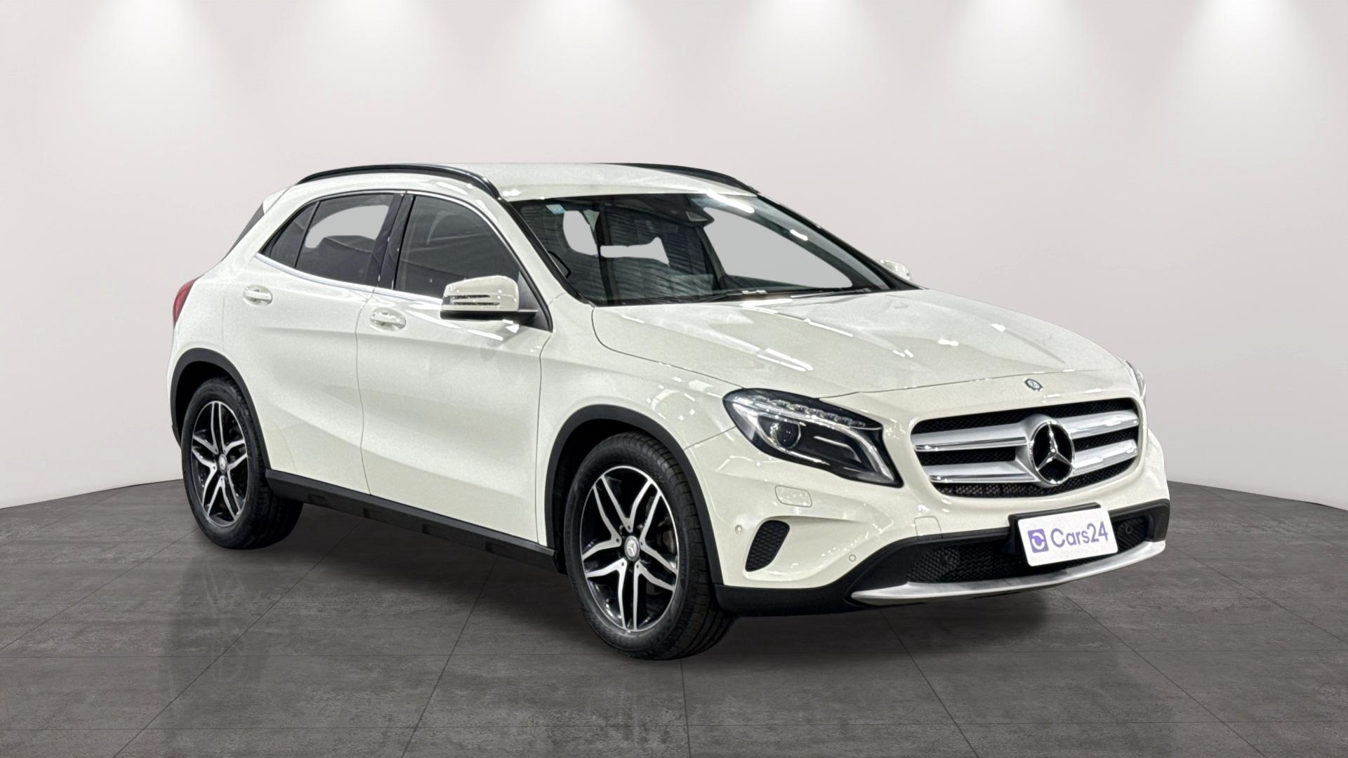 Mercedes-benz GLA image