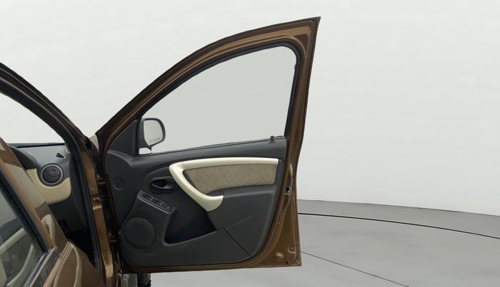 2013 Renault Duster RXL PETROL, Petrol, Manual, 1,12,488 km, RHS Front Door