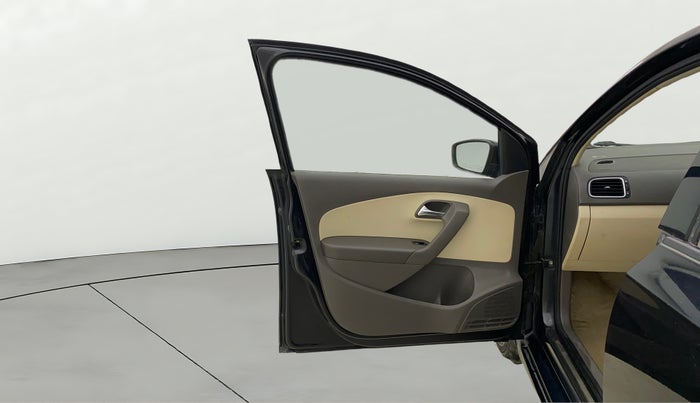 2013 Volkswagen Vento HIGHLINE 1.6 MPI, Petrol, Manual, 18,870 km, LHS Front Door