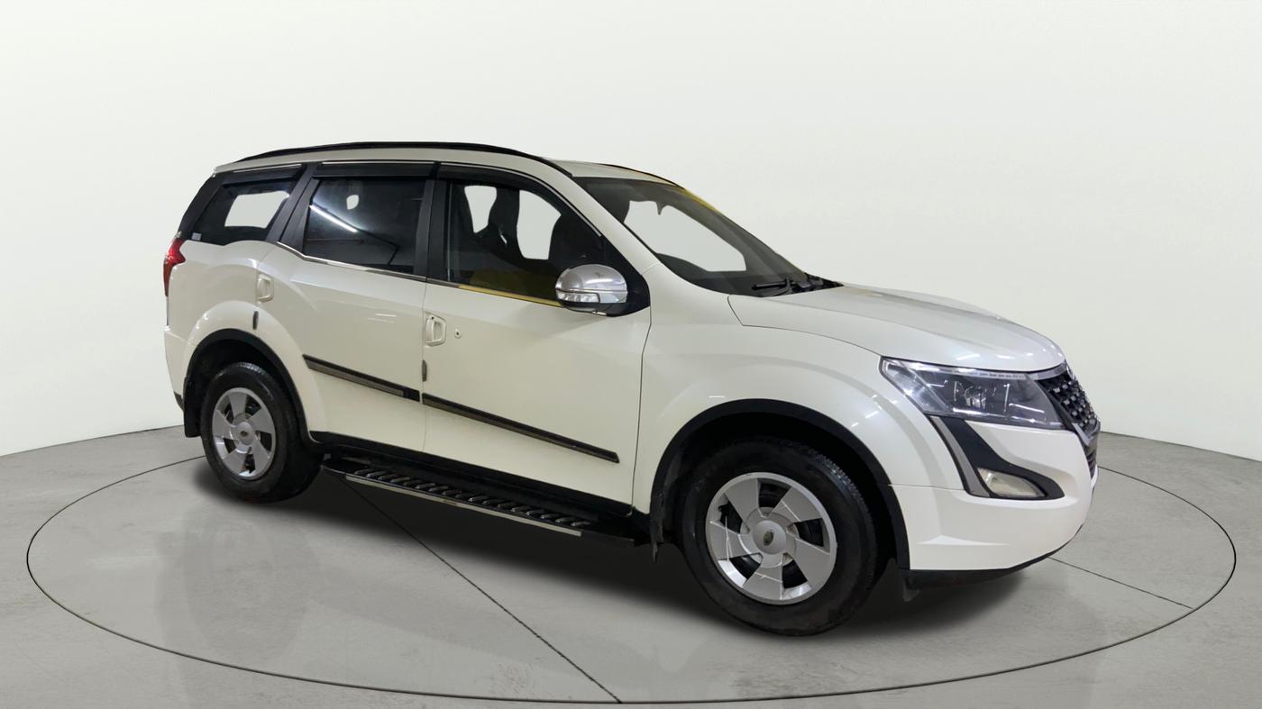 2020 Mahindra XUV500 W7, Diesel, Manual, 30,472 km, SRP