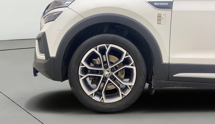 2022 Skoda KUSHAQ STYLE 1.5L TSI MT, Petrol, Manual, 27,212 km, Left Front Wheel