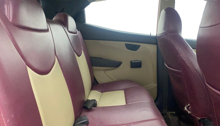 2014 Hyundai Eon MAGNA +, Petrol, Manual, 64,060 km, Right Side Rear Door Cabin