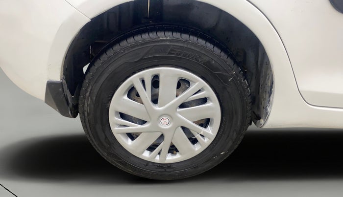 2014 Maruti Swift Dzire VDI, Diesel, Manual, 1,46,717 km, Right Rear Wheel