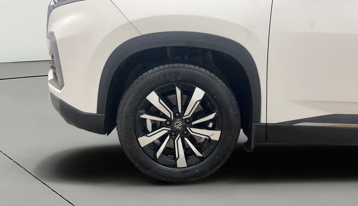 2019 MG HECTOR SMART 1.5 DCT PETROL, Petrol, Automatic, 32,506 km, Left Front Wheel