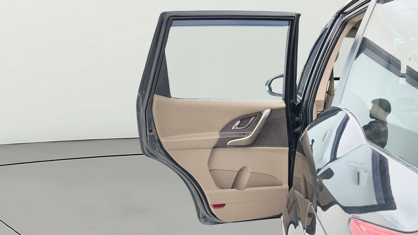 2014 Mahindra XUV500 W6, Diesel, Manual, 78,018 km, LHS Rear Door