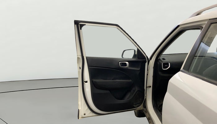 2019 Hyundai VENUE SX 1.0 TURBO, Petrol, Manual, 59,779 km, LHS Front Door