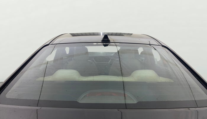 2017 Hyundai Verna 1.6 VTVT SX, Petrol, Manual, 79,333 km, Rear Windshield