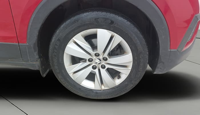 2021 Skoda KUSHAQ AMBITION 1.0L TSI AT, Petrol, Automatic, 70,735 km, Right Front Wheel