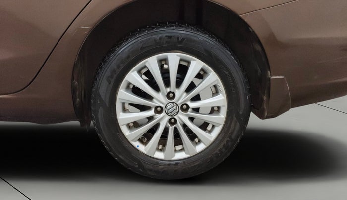 2016 Maruti Ciaz ZXI, Petrol, Manual, 34,030 km, Left Rear Wheel