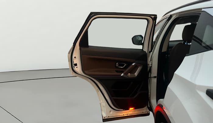 2019 Tata Harrier XZ 2.0L, Diesel, Manual, 53,881 km, LHS Rear Door