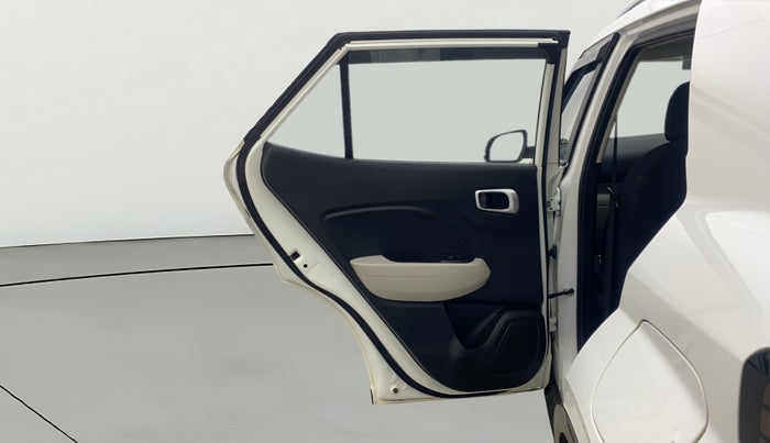 2022 Hyundai VENUE SX 1.2 PETROL, Petrol, Manual, 33,900 km, LHS Rear Door