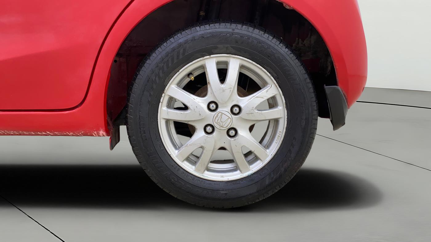 2015 Honda Brio VX AT, Petrol, Automatic, 72,371 km, Left Rear Wheel