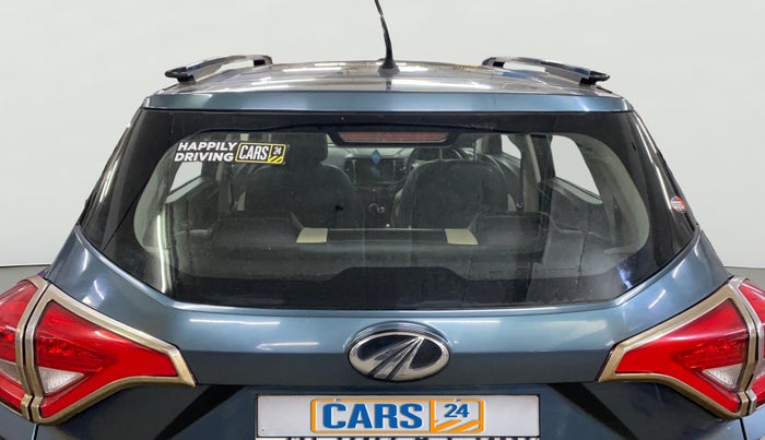 2022 Mahindra XUV300 W6 1.2 PETROL, Petrol, Manual, 39,602 km, Rear Windshield
