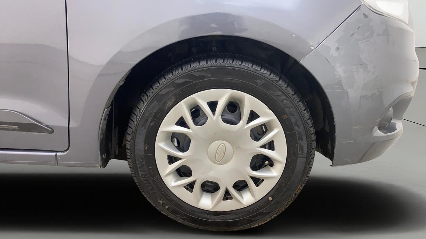 2015 Ford New Figo TREND 1.2 PETROL, Petrol, Manual, 47,154 km, Right Front Wheel