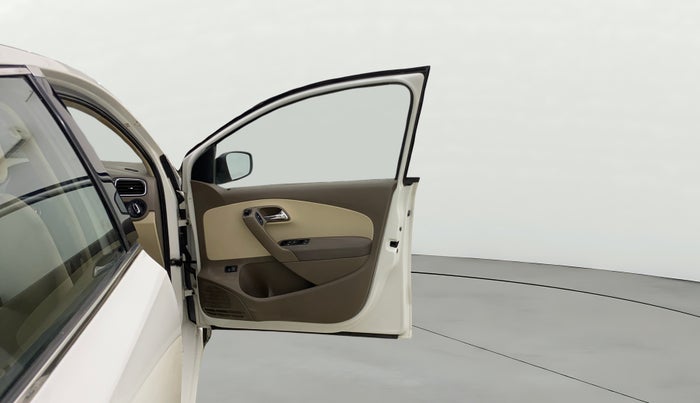 2015 Skoda Rapid 1.5 TDI CR ELEGANCE AT, Diesel, Automatic, 66,222 km, RHS Front Door