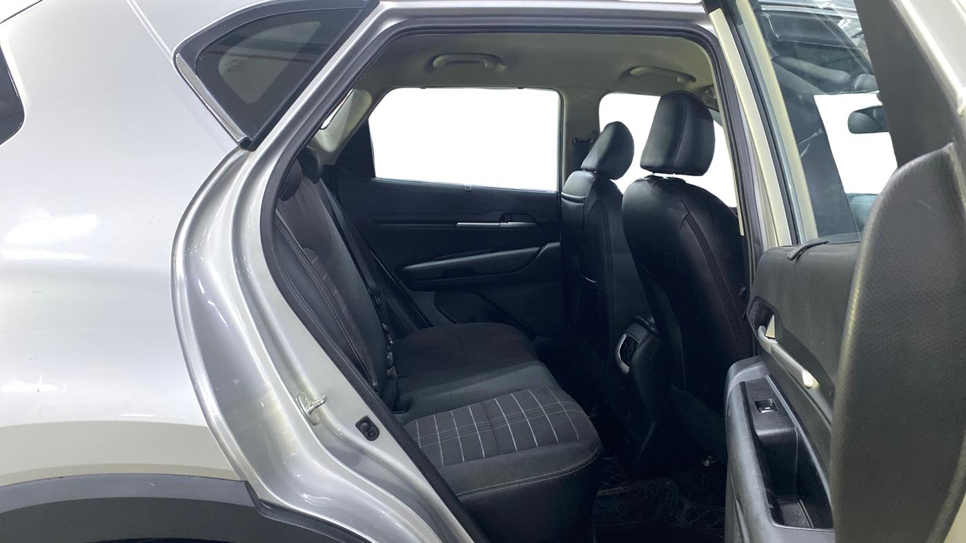 2024 KIA SONET HTK PLUS 1.2 PETROL MT, Petrol, Manual, 33,709 km, Right Side Rear Door Cabin