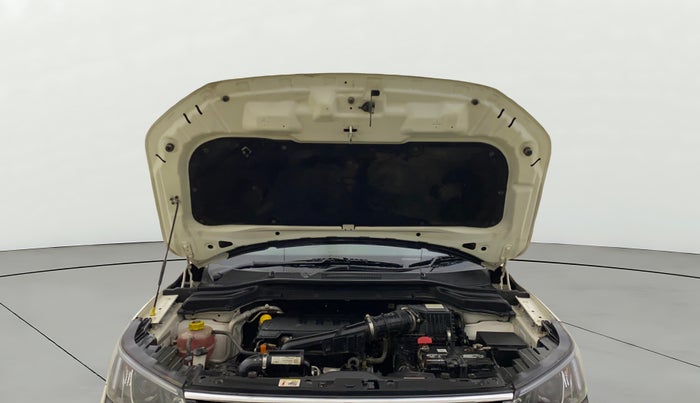 2021 Mahindra XUV300 W8 (O) 1.2 PETROL AMT, Petrol, Automatic, 46,170 km, Open Bonet