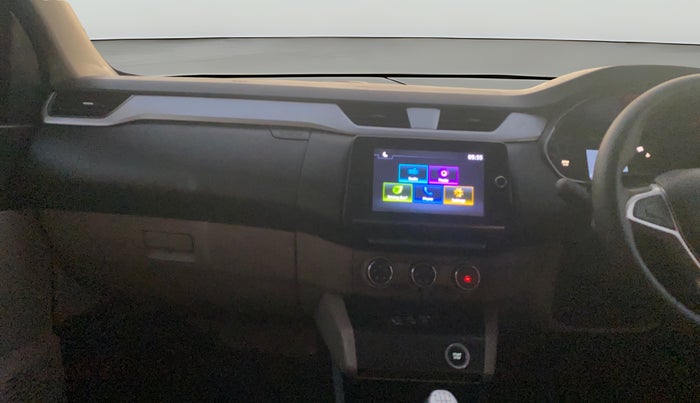 2022 Renault TRIBER RXZ, Petrol, Manual, 72,311 km, Air Conditioner