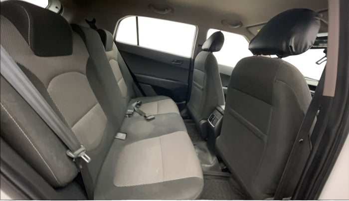 2017 Hyundai Creta E PLUS 1.6 PETROL, Petrol, Manual, 77,237 km, Right Side Rear Door Cabin