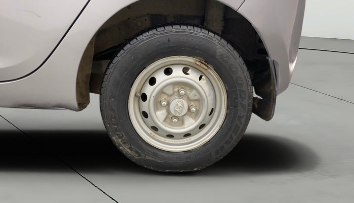 2013 Hyundai Eon ERA +, Petrol, Manual, 28,625 km, Left Rear Wheel