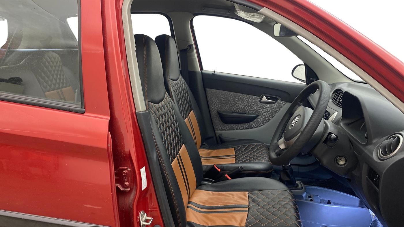 2018 Maruti Alto 800 LXI, Petrol, Manual, 64,166 km, Right Side Front Door Cabin