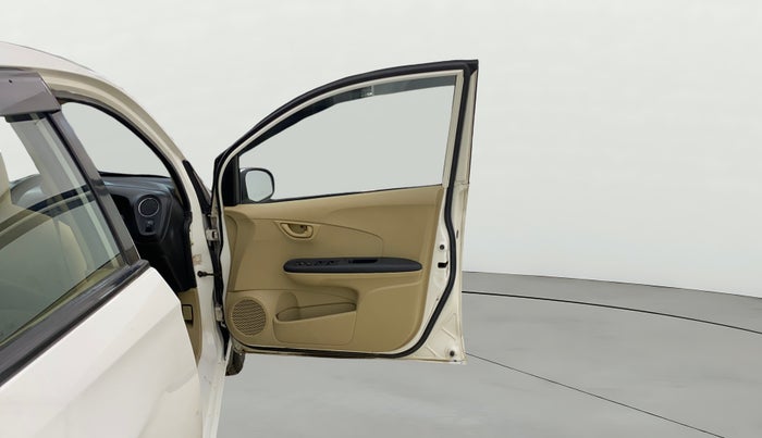 2014 Honda Amaze 1.2L I-VTEC S, Petrol, Manual, 61,741 km, RHS Front Door