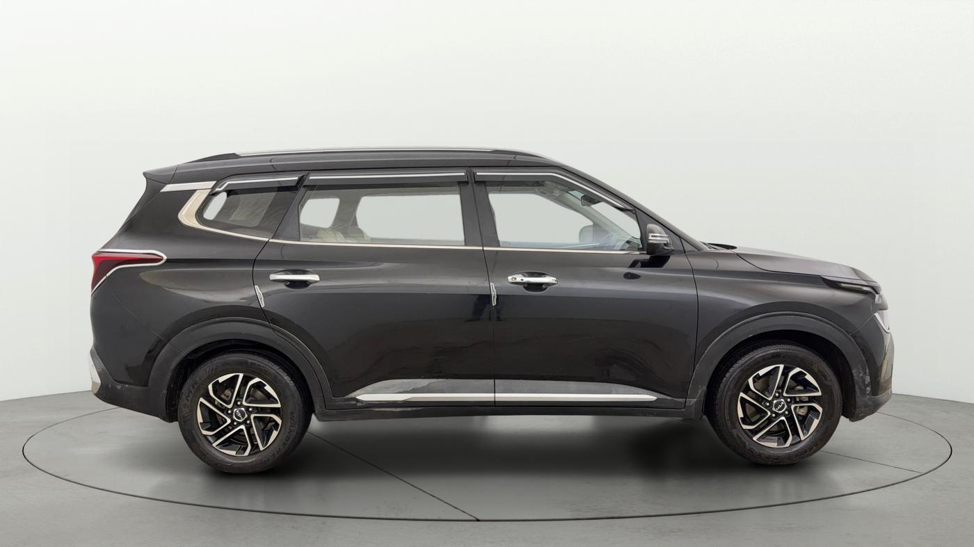 2022 KIA CARENS LUXURY PLUS 1.4 PETROL 7 STR, Petrol, Manual, 78,921 km, Right Side View