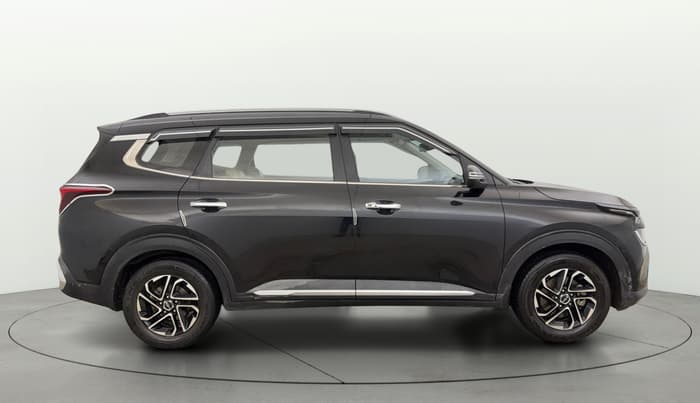 2022 KIA CARENS LUXURY PLUS 1.4 PETROL 7 STR, Petrol, Manual, 78,921 km, Right Side View