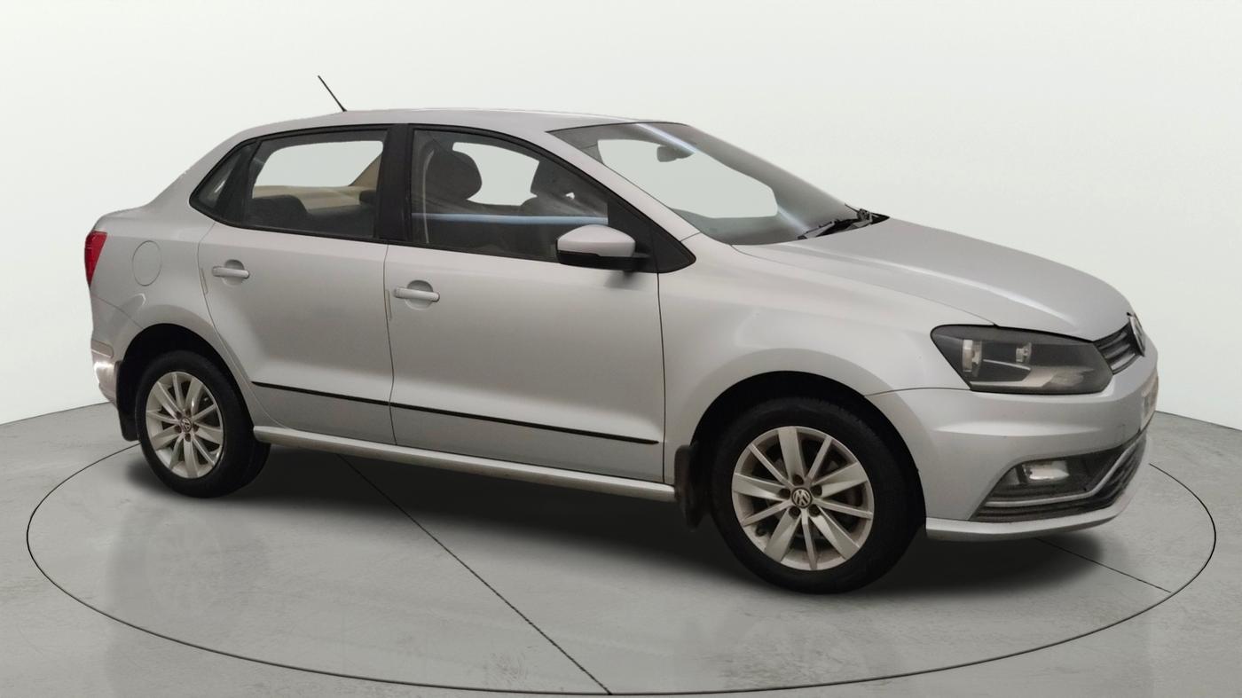 2017 Volkswagen Ameo HIGHLINE PLUS 1.5L AT 16 ALLOY, Diesel, Automatic, 1,41,466 km, SRP