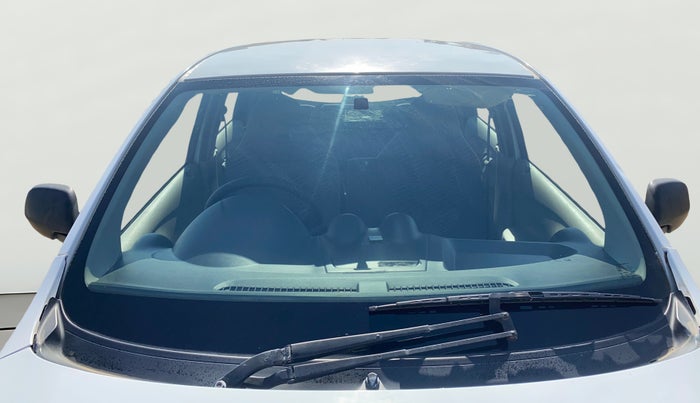 2017 Datsun Go T, Petrol, Manual, 81,608 km, Front Windshield