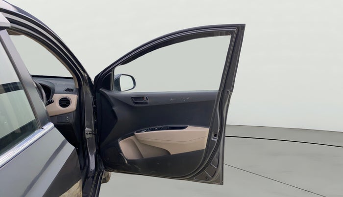 2019 Hyundai Xcent S 1.2, Petrol, Manual, 72,577 km, RHS Front Door