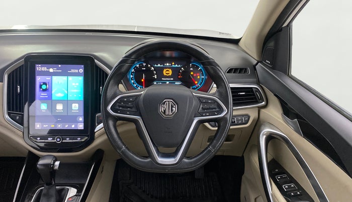 2022 MG HECTOR SHARP 1.5 PETROL CVT, Petrol, Automatic, 33,533 km, Steering Wheel Close Up
