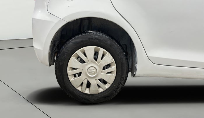 2014 Maruti Swift VXI, Petrol, Manual, 87,178 km, Right Rear Wheel