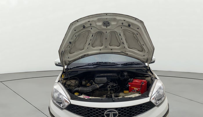 2017 Tata Tiago XZA PETROL, Petrol, Automatic, 66,864 km, Open Bonet