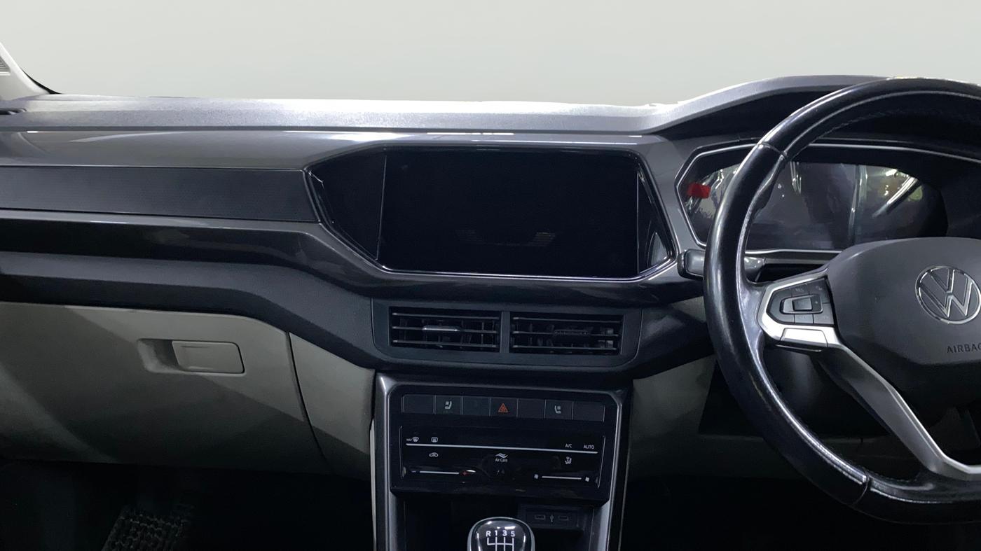 2022 Volkswagen TAIGUN TOPLINE 1.0 TSI MT, Petrol, Manual, 57,530 km, Air Conditioner