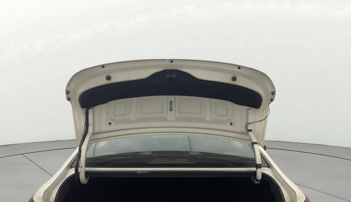 2018 Hyundai Verna 1.6 VTVT SX (O) AT, Petrol, Automatic, 77,959 km, Boot Door Open