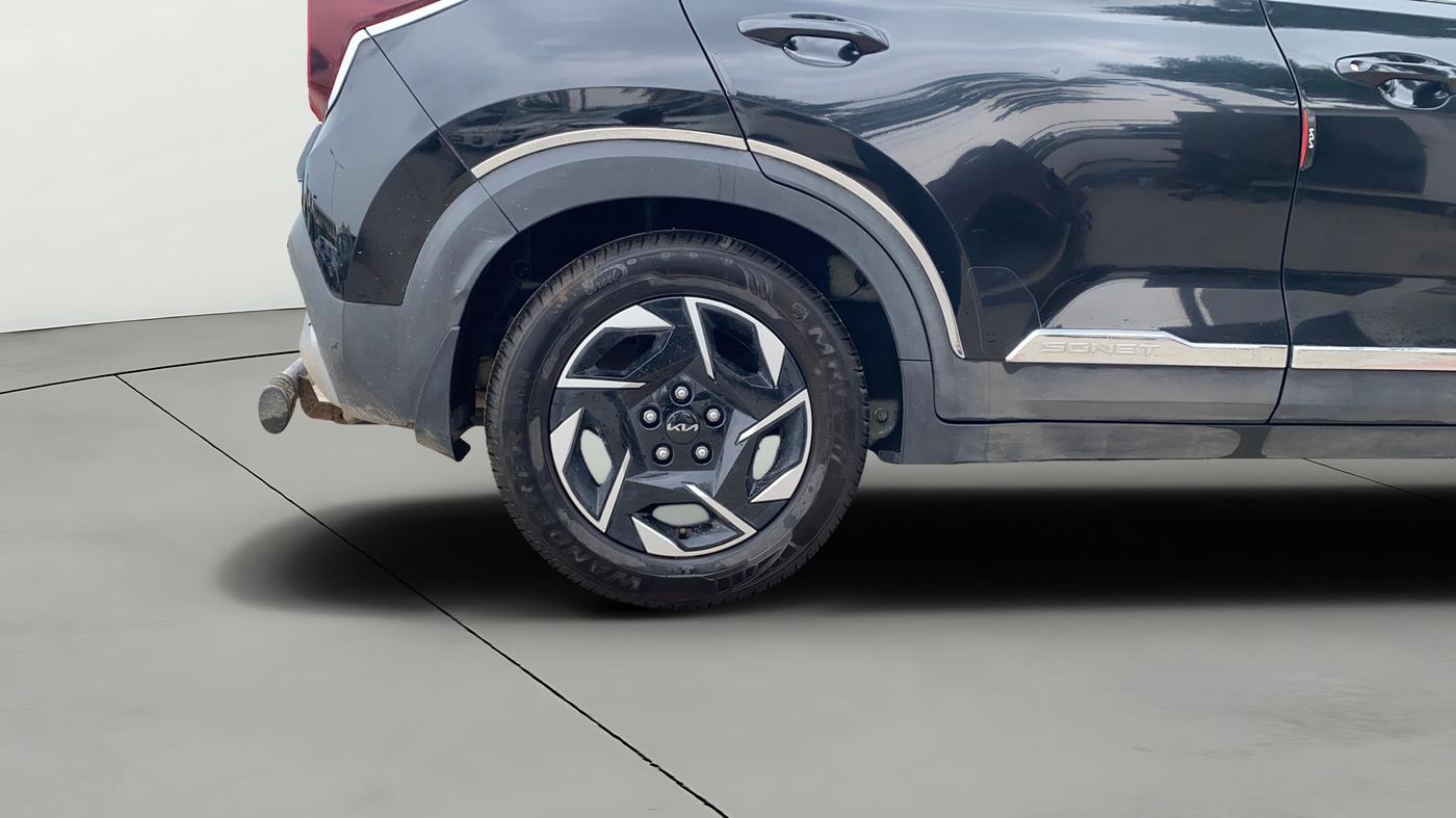 2024 KIA SONET HTK (O) 1.2 Petrol MT, Petrol, Manual, 1,862 km, Right Rear Wheel