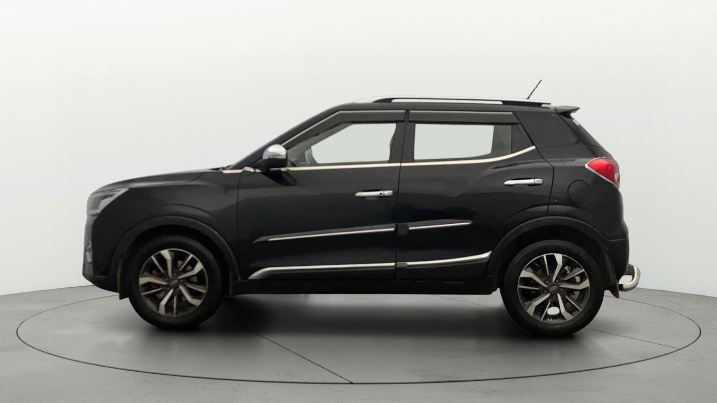 2019 Mahindra XUV300 W8 (O) 1.5 DIESEL, Diesel, Manual, 79,842 km, Left Side
