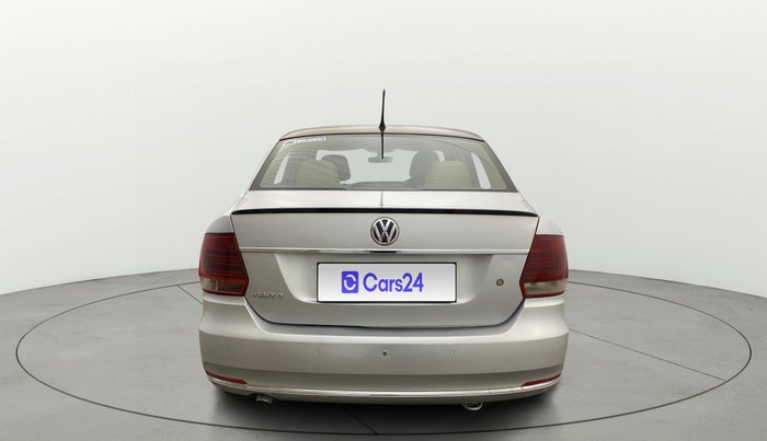 2016 Volkswagen Vento HIGHLINE 1.6 MPI, Petrol, Manual, 98,199 km, Back/Rear