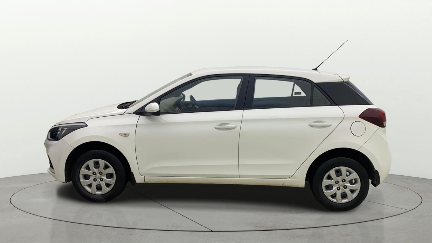 2018 Hyundai Elite i20 MAGNA EXECUTIVE CVT, Petrol, Automatic, 25,852 km, Left Side