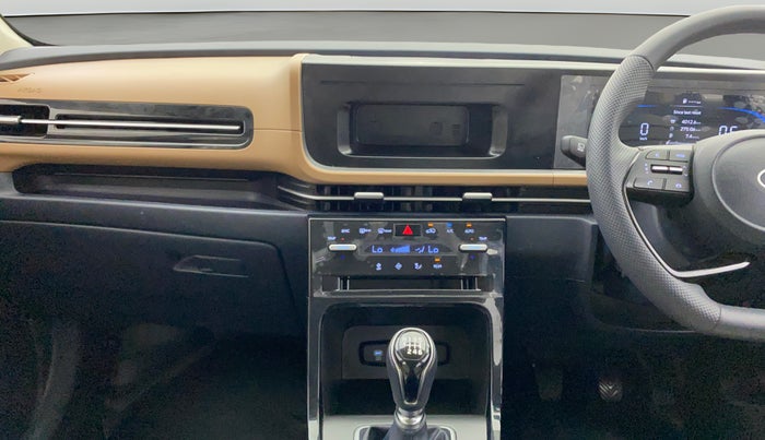 2025 Hyundai ALCAZAR Executive 7 STR 1.5 Turbo GDi Petrol MT, Petrol, Manual, 4,012 km, Air Conditioner