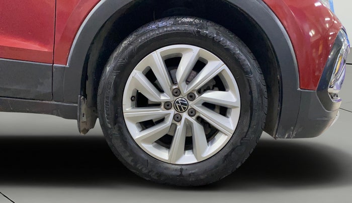 2024 Volkswagen TAIGUN HIGHLINE 1.0 TSI MT, Petrol, Manual, 30,678 km, Right Front Wheel