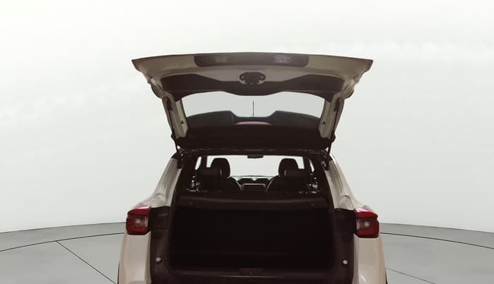 2021 Nissan MAGNITE XV PREMIUM, Petrol, Manual, 25,770 km, Boot Door Open