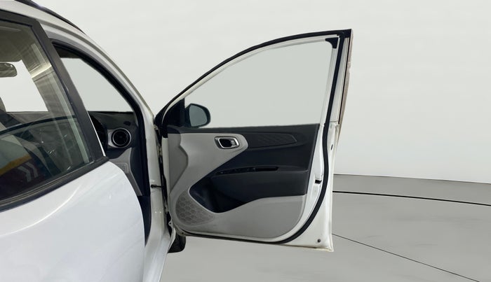 2021 Hyundai GRAND I10 NIOS SPORTZ 1.2 KAPPA VTVT CNG, CNG, Manual, 60,522 km, RHS Front Door