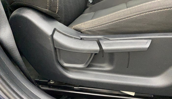 2022 Hyundai NEW I20 ASTA (O) 1.2 MT, Petrol, Manual, 53,503 km, Driver Side Adjustment Panel